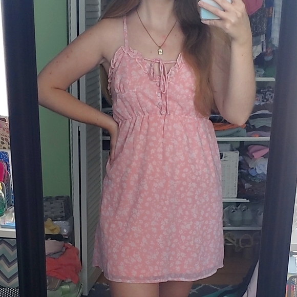 Jolie & Joy Dress - Picture 1 of 4